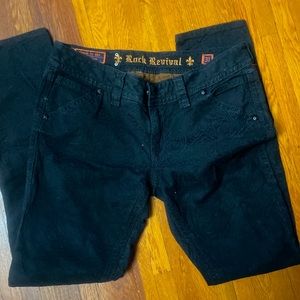 Embroidered rock revival jeans woman’s’ size 31 barley worn! Skinny jeans